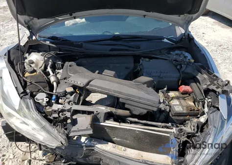 2018 Nissan Altima 2.5 z USA, uszkodzony, nr VIN 1N4AL3AP2JC119358